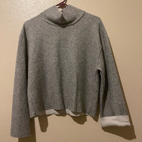 Turtle neck - Picture 3 of 4